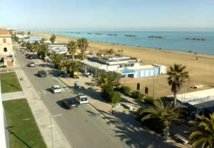 Náhledový obrázek webkamery Spiaggia di Porto San Giorgio - Mare Adriatico